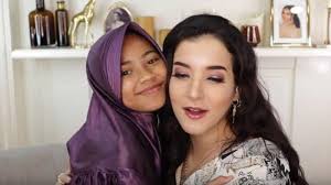 Dilihat dari foto tersebut, gigi hadid nampak merangkul tasya, seakan keduanya sudah cukup akrab. Dijuluki Tasya Junior Intip Hasil Makeup Lovely Natasha Untuk Tasya Farasya Mua Cilik Yang Viral Tribun Jatim