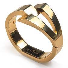 Wisewear Is A Bracelet Designed To Keep You Safe This Wearable Tech Device Has A Built In Panic Button That Will N Smart Bracelet Gold Fitness Gps Tracking