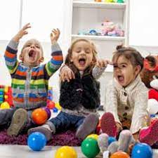 Ask about our spanish language. Deerfield Montessori School Hulafrog Chicago North Shore Il