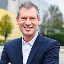 Mitarbeitende von DYWIDAG Systems International GmbH