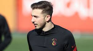 Halil i̇brahim dervişoğlu (born 8 december 1999) is a professional footballer who plays as a forward for galatasaray, on loan from brentford.dervişoğlu began his career in his native netherlands with sparta rotterdam and transferred to brentford in 2020. Halil Dervisoglu Icin Yapilacak Teklif Galatasaray Futboo Com