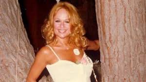 Ο γιος της αλίκης βουγιουκλάκη και του δημήτρη παπαμιχαήλ κοινοποίησε μια κοινή φωτογραφία με τον θείο του. Alikh Boygioyklakh Blashs Mponatsos Spania Fwtografia Toys Sthn Paralia Pagenews Gr