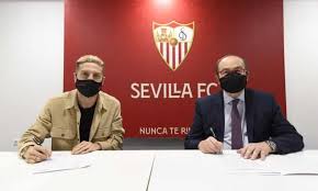 Buenas noticias para el sevillista papu gómez, que la pasada madrugada en el estadio nacional mané garrincha de brasilia, pudo por fin tener minutos con argentina y lo aprovechó a la perfección. Sevilla Sign Alejandro Papu Gomez From Atalanta In Cut Price Deal Sevilla The Guardian