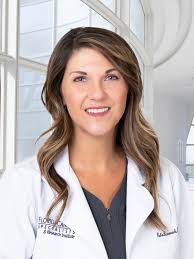 Robin Hammack's Instagram, Twitter & Facebook