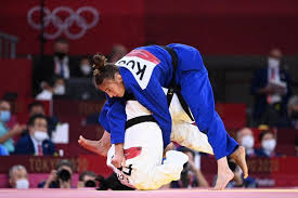 Il n'est pas rare que les athlètes olympiques soient jeunes lorsqu'ils se rendent pour la première fois aux jeux internationaux. In3wx Lhp2e2gm