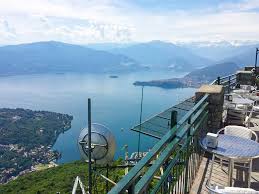 Die gegend um den lago maggiore ist bei urlaubern beliebt. Seilbahn Von Laveno Lago Maggiore