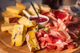An army of salami and cheese hangs around to entice and the professional service makes this place perfect for a friendly evening spent dwelling on the complexities of the valpolicella. 25 Best Verona Restaurants Cafes And Pizza 2foodtrippers