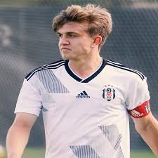 Beşiktaş'ın genç futbolcuları gösterdiği performansla göz dolduruyor. Besiktas Ridvan Yilmaz Mevkiisi Ne Biyografi Sitesi