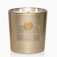 14 Candles That Will Make Your Home Smell Fancy Luxury Candles To Shop 2020 Jasmine Scented Candles Rose Scented Candle Scented Candles