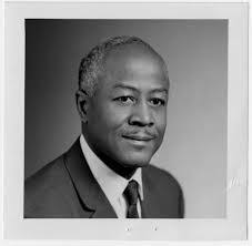 Henry Epps's Instagram, Twitter & Facebook