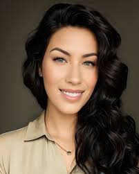 Mallory Somerville's Instagram, Twitter & Facebook