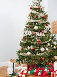 If you can figure out what's so attractive (or functional) about the item, finding. Diy Christmas Tree Skirt Alternatives Hgtv