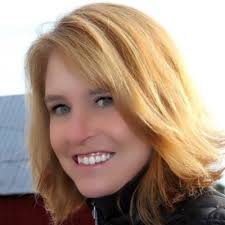 Traci Howard (@tracinhoward)