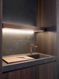 oak kitchen with island premium e6 30 roble torrefacto by gamadecor design ramon esteve holzkuche einbaukuche moderne kuchenideen