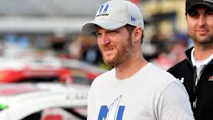 Honestly, nascar is such a big company but i was disappointed by the unprofessionalism of the hr department. Nascar Dale Earnhardt Jr To Drive Pace Car At Brickyard 400