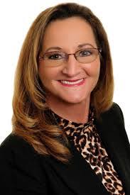 Carla Scherer's Instagram, Twitter & Facebook