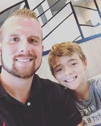 Lisa Hites's Instagram, Twitter & Facebook