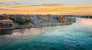 This page displays a detailed overview of the club's current squad. Mietewagen Lecche Billige Mietwagen Im Preisvergleich