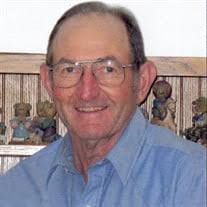 Eddie Amos's Instagram, Twitter & Facebook