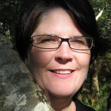 Geraldine Walsh Holistic Therapist D2 sq-min