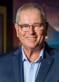 Anna Riling's Instagram, Twitter & Facebook