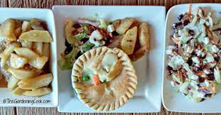 Cinnamon Apples And Pear Salad Super Easy Fall Side Dishes