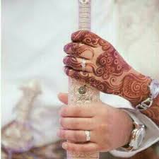 Pin By Hanifa Suleman On تصاميم صور Bridal Mehendi Designs Hands Stylish Alphabets Couple Hands