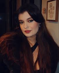 i'm like a firecracker, i make it hot when i put