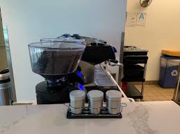 Mandate 3.1 by order of the governor, beginning march 18 at 5 p.m., and continuing until april 1 at 5 p.m., the following mandates are in effect: Alaska Airlines Simultaneously Delights And Disappoints Live And Let S Fly