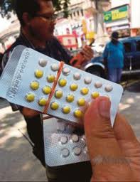 Pil kontrasepsi pada dasarnya memiliki tingkat efektivitas tinggi untuk mencegah kehamilan (pil kombinasi memiliki kegagalan 1 dalam. Lambakan Pil Seludup Metrotv