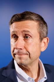 Contenders to Lead the Democratic Party Scramble to Show Momentum