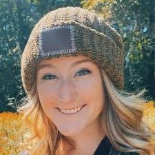 Ally Lang's Instagram, Twitter & Facebook