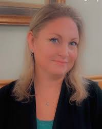 Beth Dowd's Instagram, Twitter & Facebook