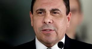 U.S. prepares to sanction Venezuela officials, Maduro defies threat