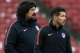 El 'mono burgos' ha anunciado a través de un emotivo vídeo que al término de la temporada dejará el atlético de madrid y comenzará su etapa como primer entrenador. Una Separacion Con River En La Mira El Mono Burgos Dejara De Ser Asistente Del Cholo Simeone Goal Com