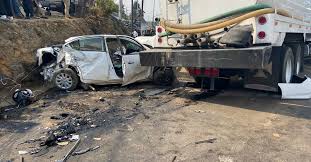 Este video para conocer unas de las curvas mas peligrosas de la cd de mexico dnde motociclistas pierden la vida en rodadas por exceso de velocidad suzuki y. Las Imagenes Que Dejo Un Terrible Choque En La Mexico Cuernavaca Infobae