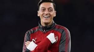 Çift i̇stanbul'da four seasons otel'de yapılan düğünle dünya evine. Fenerbahce Nin Yeni 10 Numarasi Mesut Ozil Kimdir Aslen Nereli Kac Yasinda Evli Mi Magazin Haberler