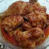 Masak hingga kuah berkurang, serta daging sudah empuk dan mengeluarkan minyak. 1