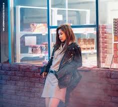 Bestie dahye skirt fashion / me and the bestie headed out. Steal Their Style Jennie Whistle Edition K Pop Amino