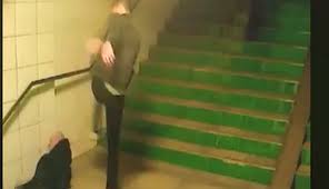 „toate lucrurile spuse de el sunt minciuni. BÄƒtran Agresat Intr Un Pasajul PÄƒzit Din Centrul Civic Agresorii Au Fost PrinÈ™i DupÄƒ Ce Filmul IntamplÄƒrii A Circulat È™i Pe Social Media