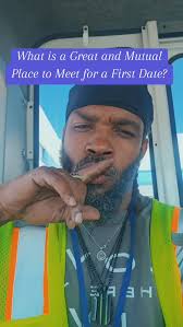 What is a Great and Mutual place to meet for a First Date?