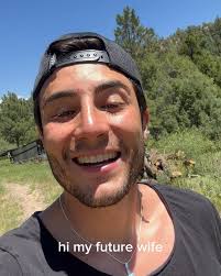 We are engaged 💍🇧🇷🇺🇸♥️!, We are beyond happy and excited to start a  new beautiful chapter in our lives. Te amo forever amor💚, •, Agora somos  noivos!!! Woohoo!! 🥳, Estamos super felizes e ansiosos para ...