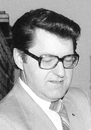 Mennonite Historical Society of Canada Honors Historians with Award of  Excellence