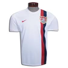 Mar 21, 2017 · and the 2012 usmnt home jersey was the first traditional hooped jersey for the team in the modern era. U S Soccer Needs An Identity And The Waldo Jersey Is The Answer Black And Red United