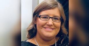 Deanna Cone's Instagram, Twitter & Facebook