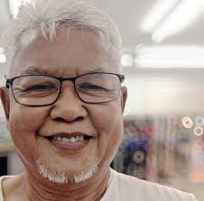 To the top! Keel Billed Toucan Join me