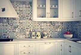 Jubin kaca biru memberi kesan cermin dan meningkatkan ruang secara visual. Saiz Jubin Untuk Dapur Saiz Jubin Seramik Berjubin 10x10 Dan 30x30 Dapur 2021
