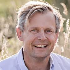 Vi er stolte over å ha blitt kåret til årets partner for Kongsberg Agenda!  🎉 Dette er en fantastisk anerkjennelse av alt arbeidet vi har lagt ned, og  vi kunne ikke ha