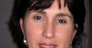 ROSINA BOCAGOLOSA: ROCÍO CASTRO, DIRECTORA DE RELACIONES EXTERNAS DEL  TEATRO MAESTRANZA