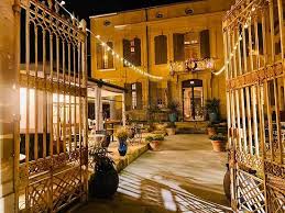 Le Bistrot Les Pieds Dans L Eau Saint Remy De Provence Restaurant Reviews Photos Phone Number Tripadvisor